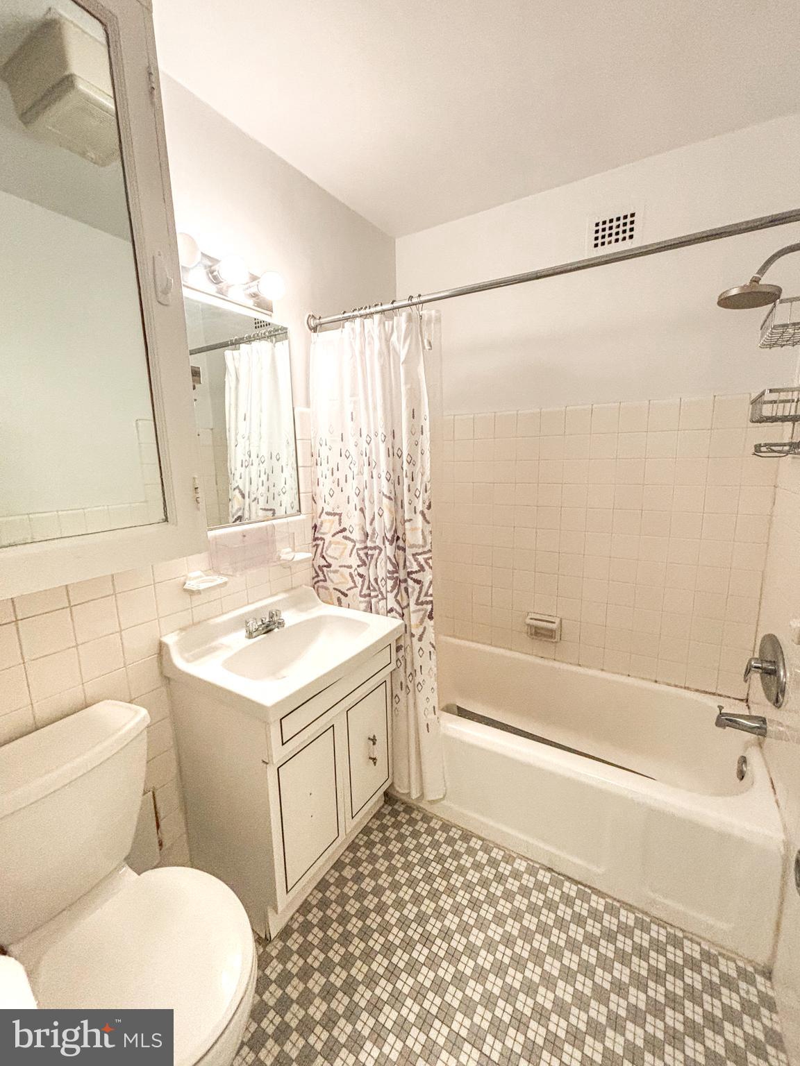 2601 Pennsylvania Ave #915