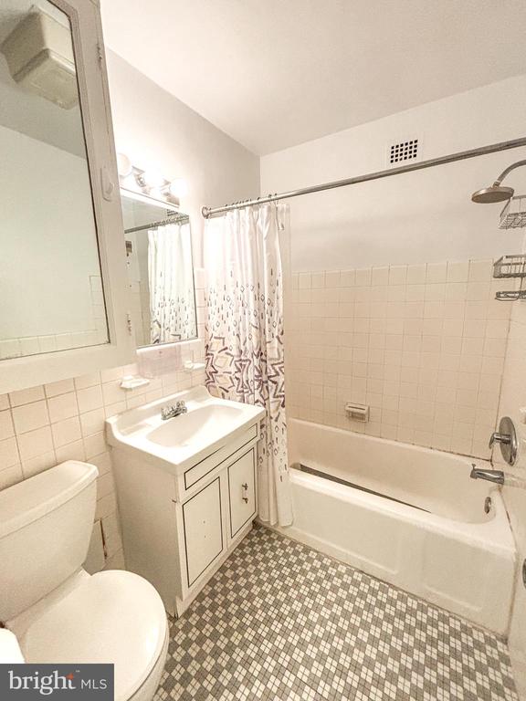 2601 Pennsylvania Ave #915