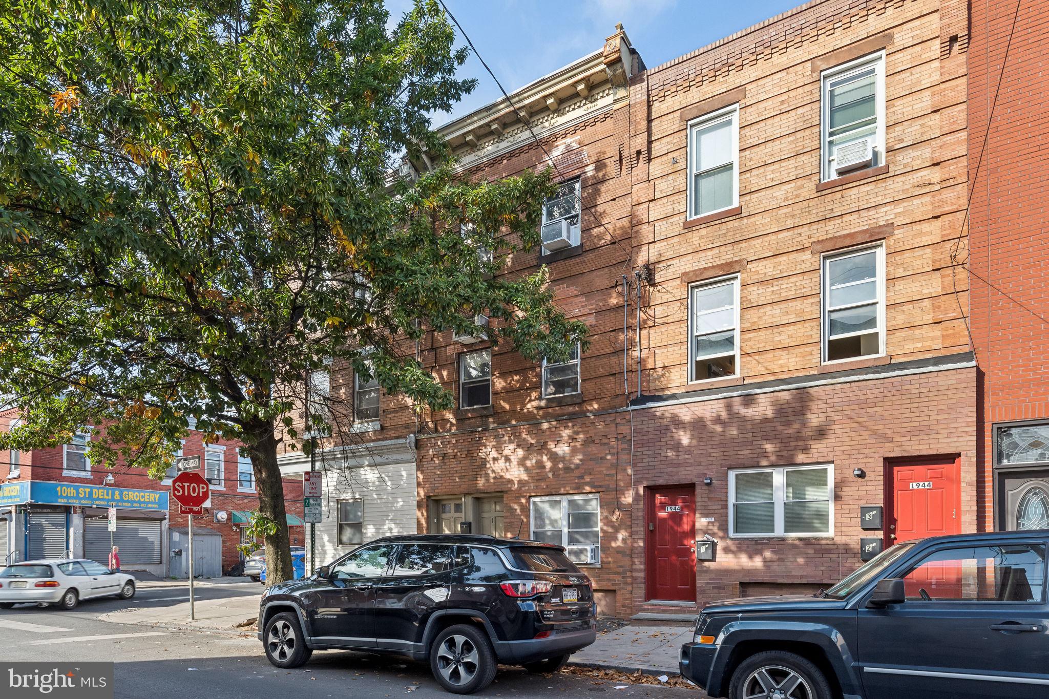 1946 S 10th St