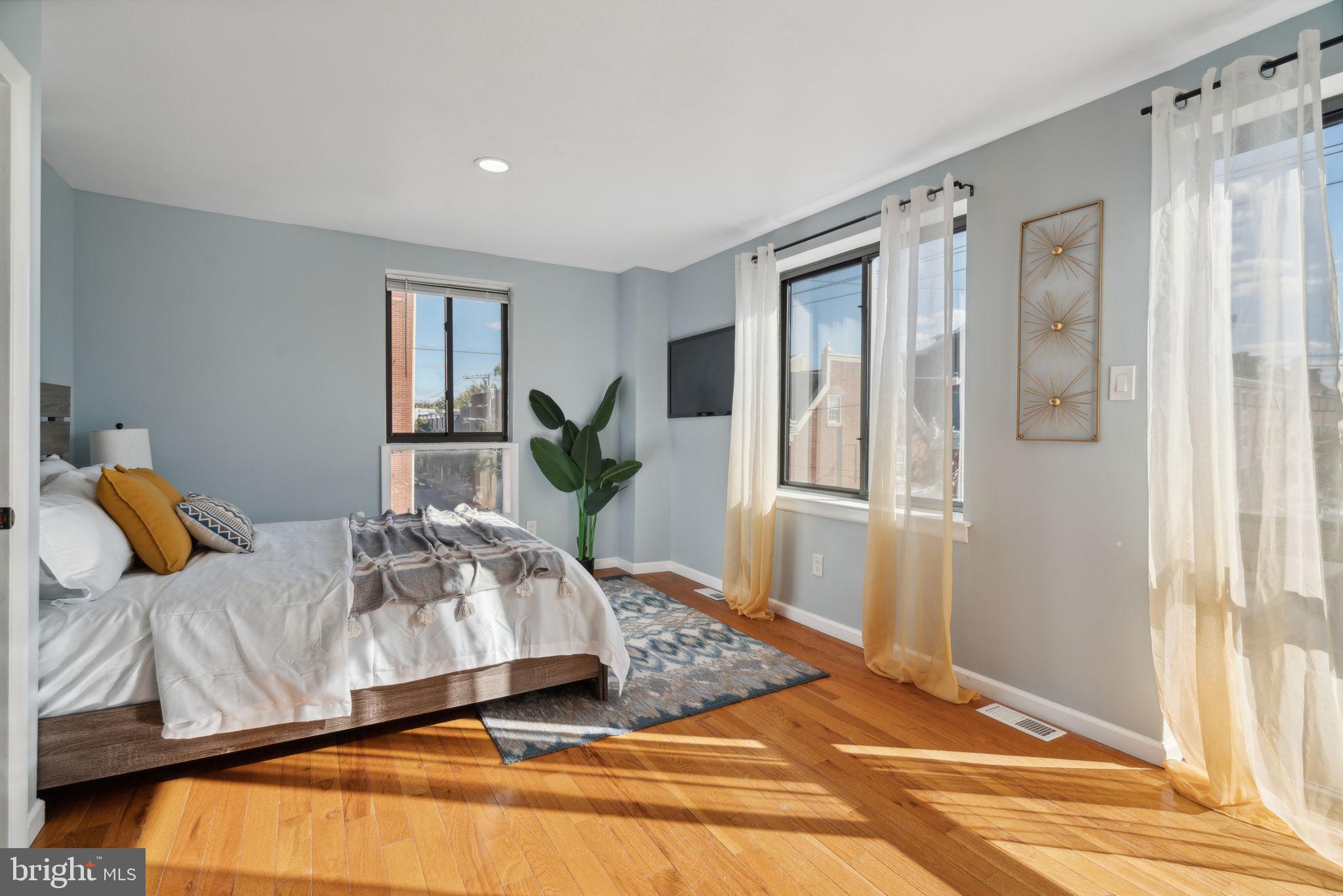 901 Lombard St