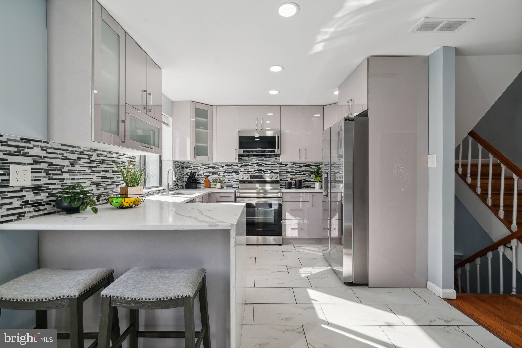 901 Lombard St
