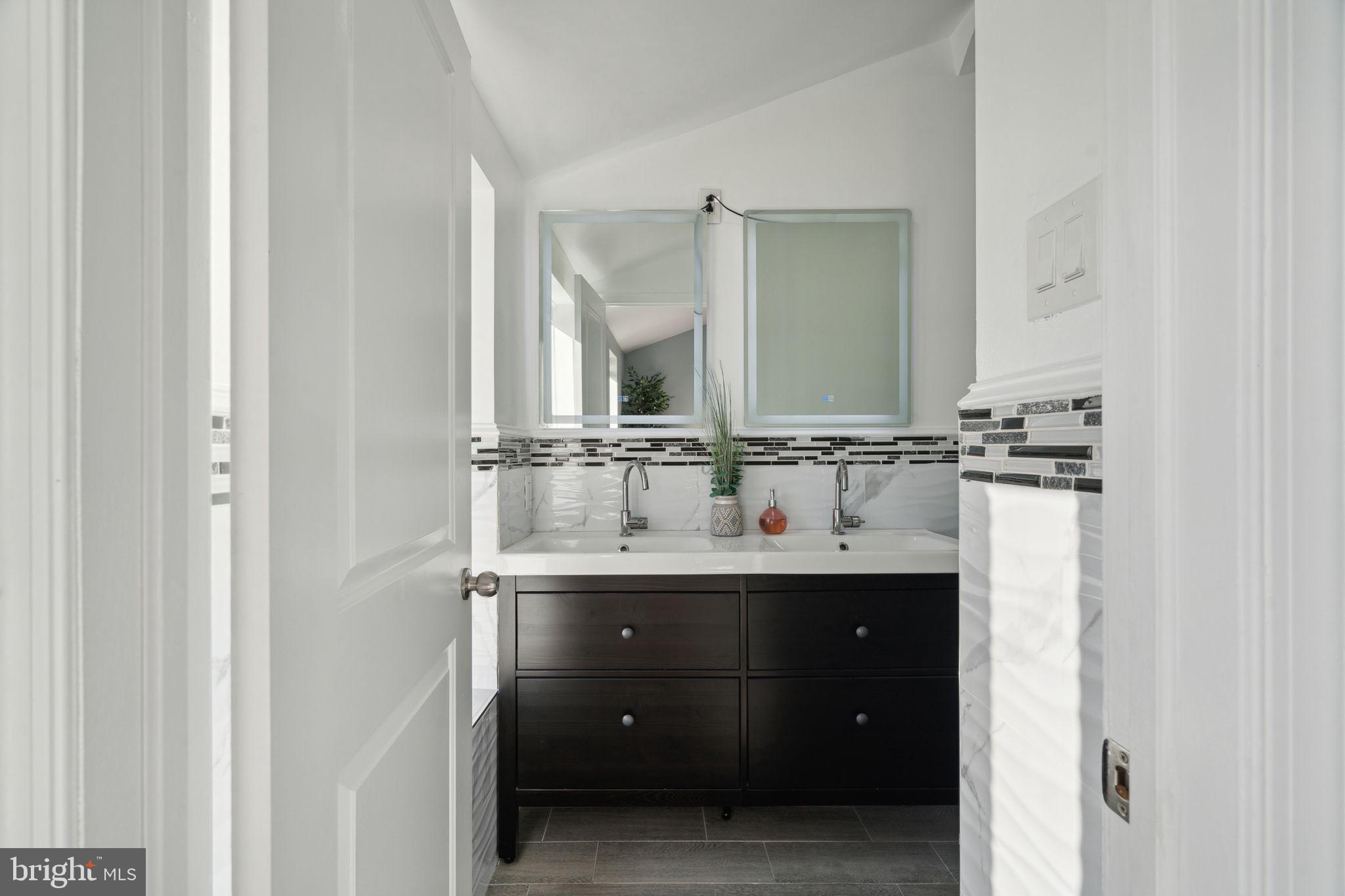 901 Lombard St