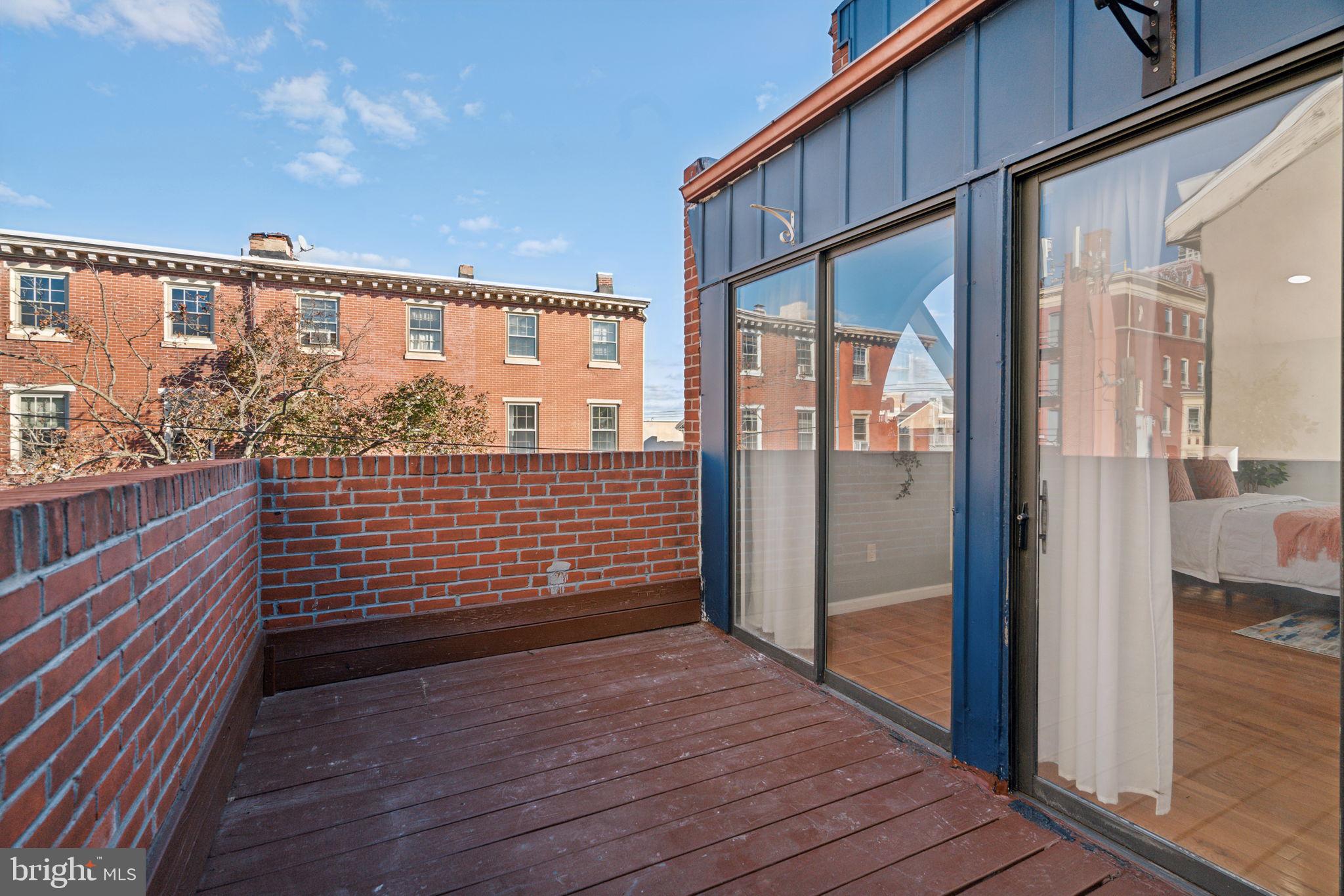 901 Lombard St