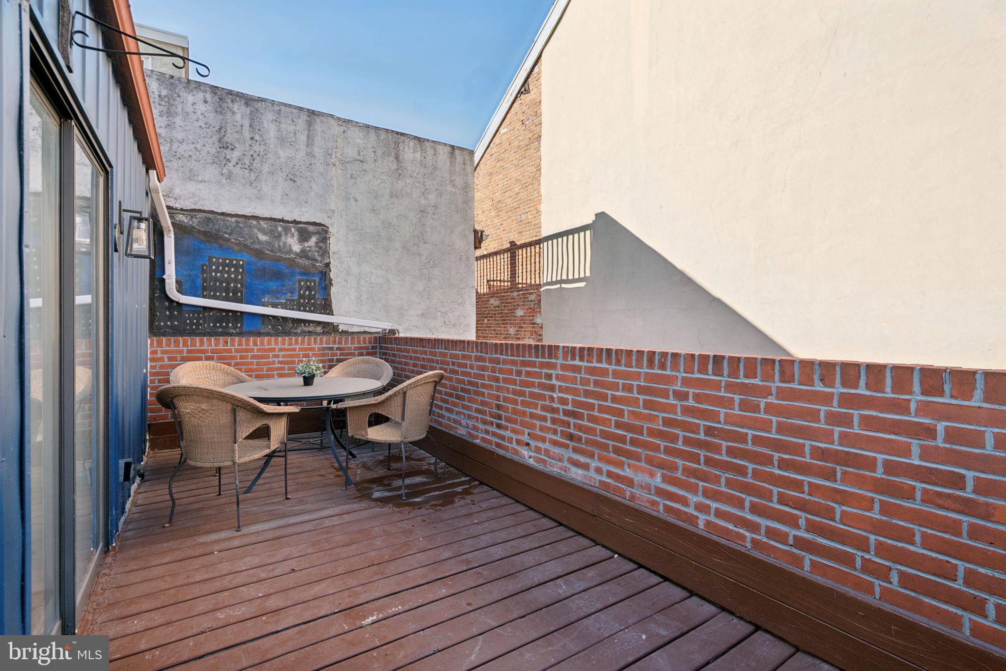 901 Lombard St