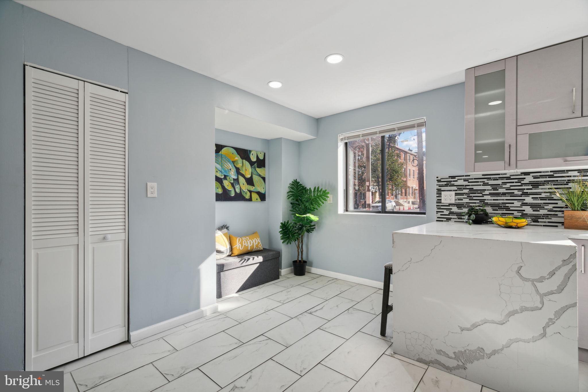 901 Lombard St