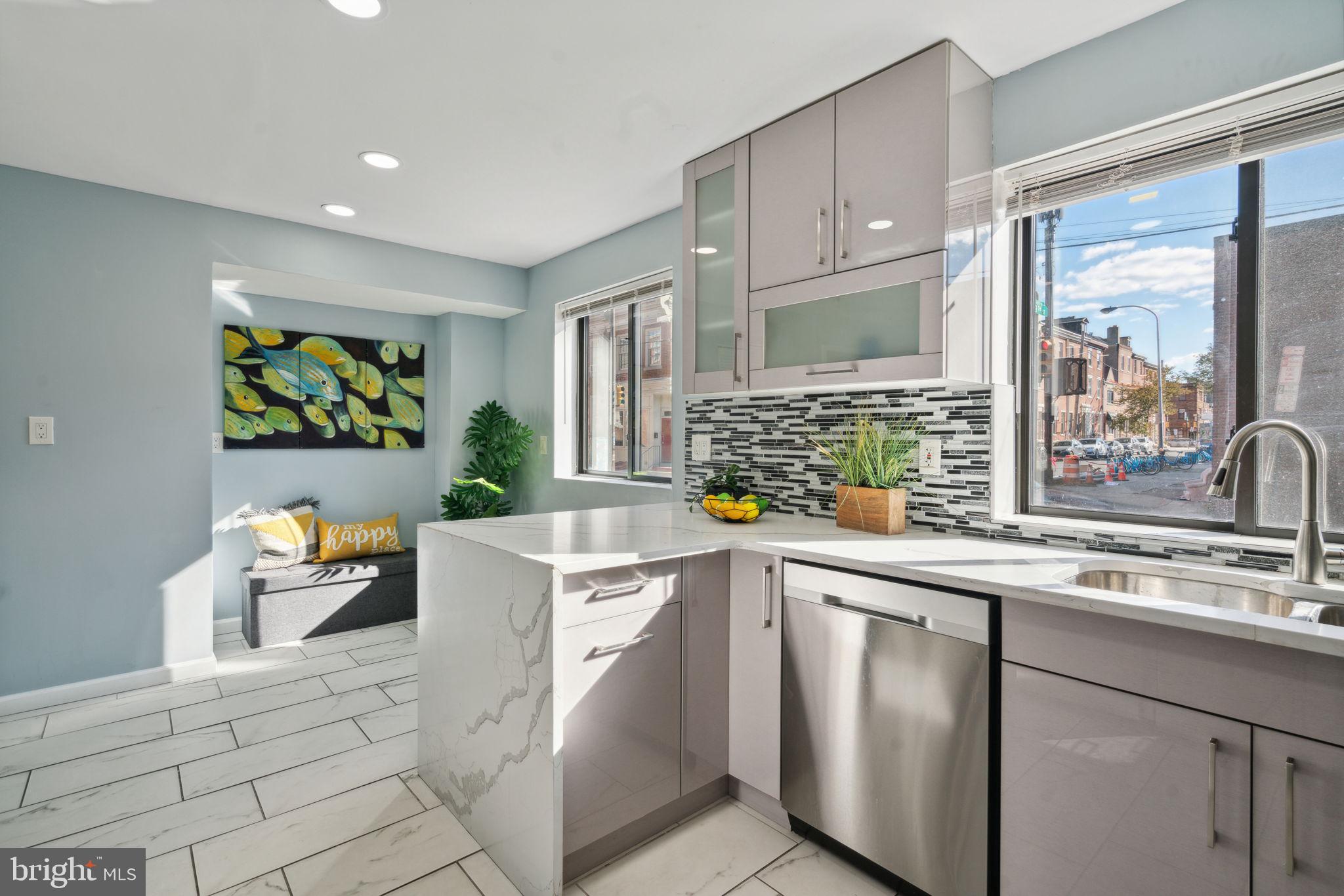 901 Lombard St