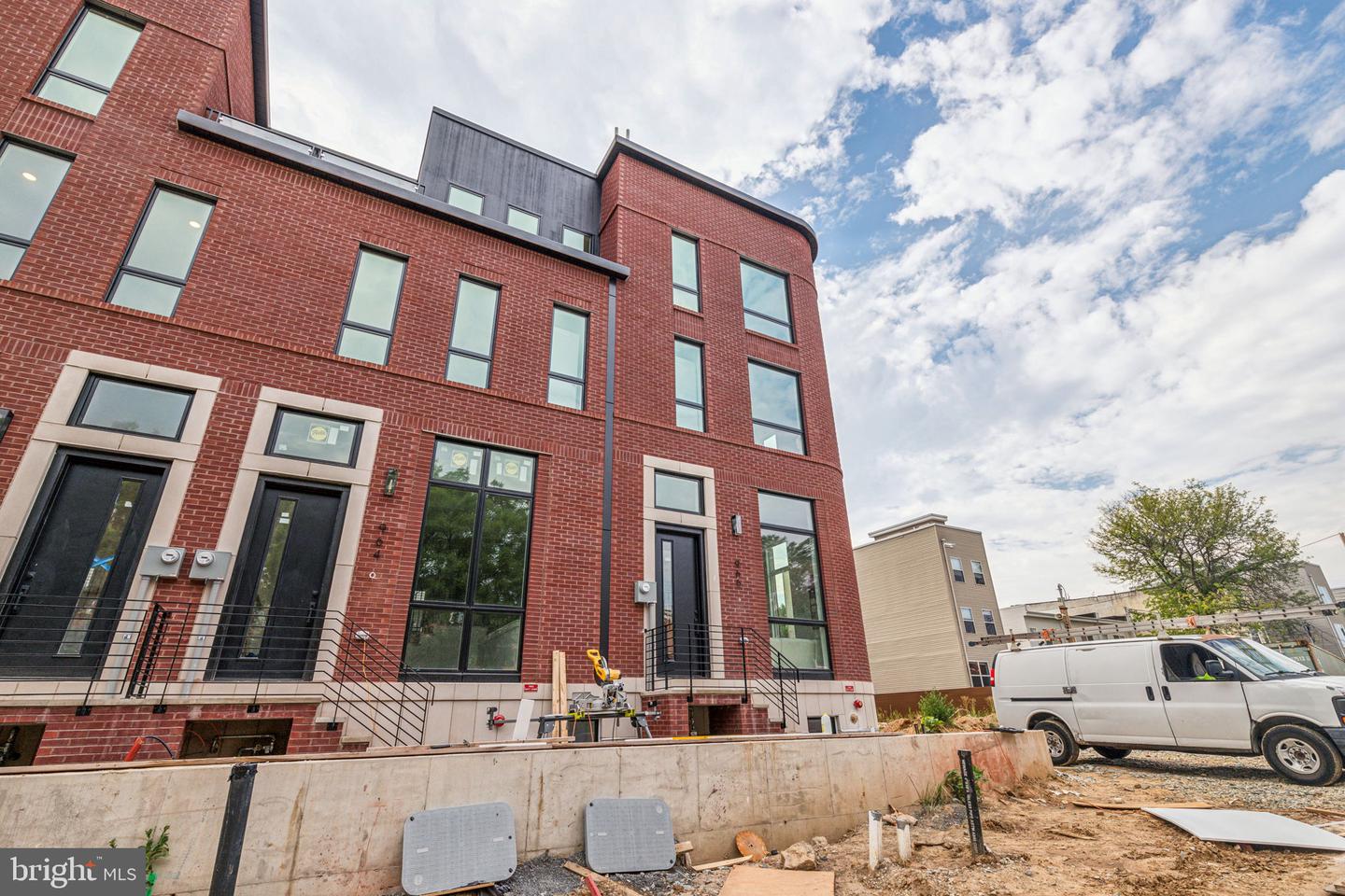 604 Brenna Walk