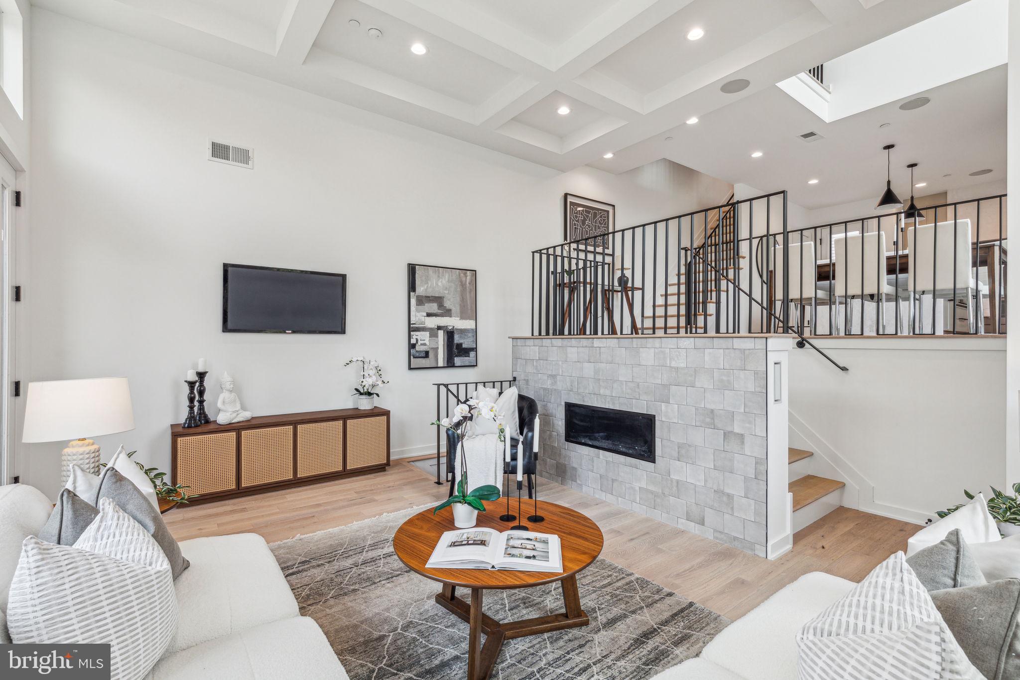 604 Brenna Walk