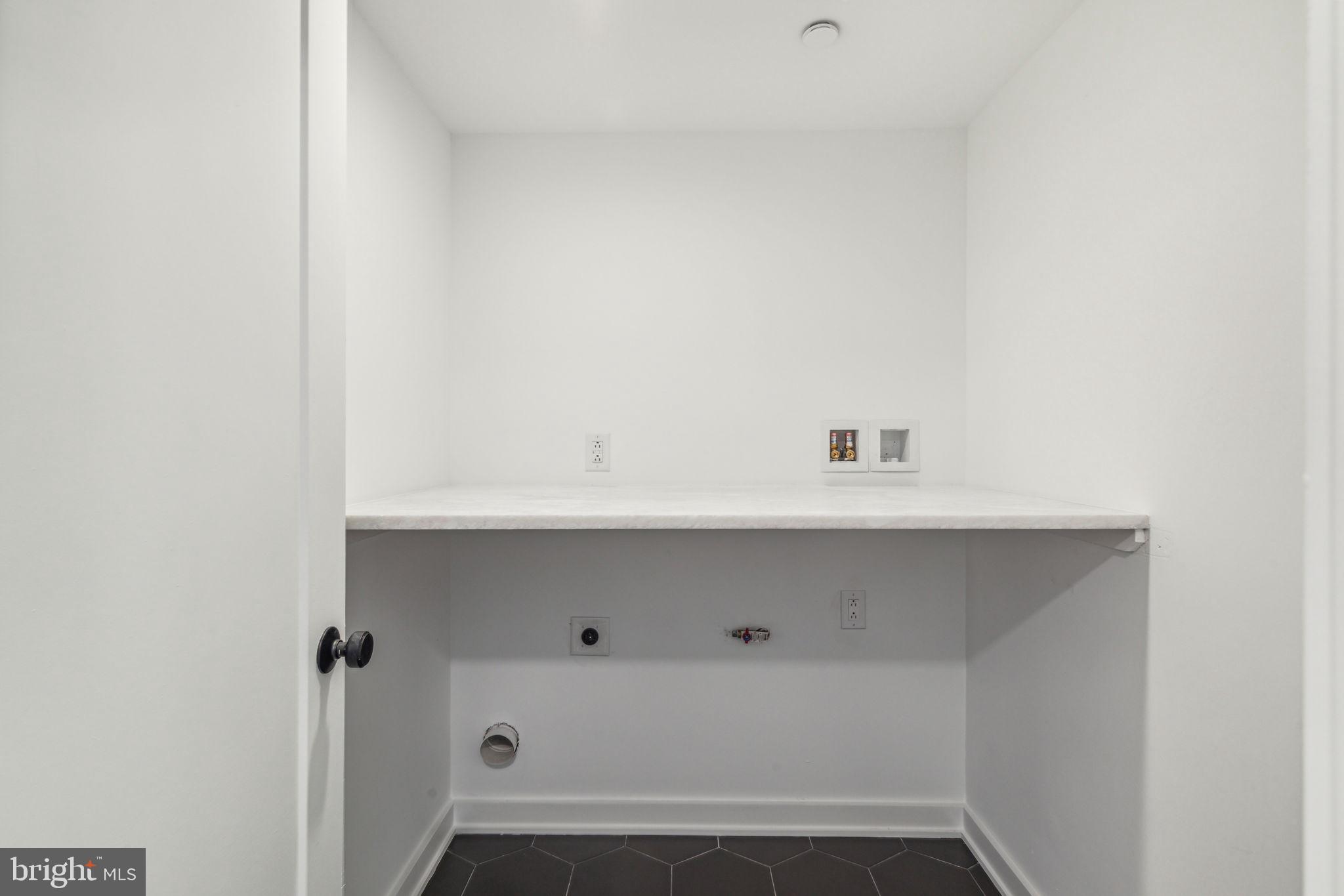 604 Brenna Walk