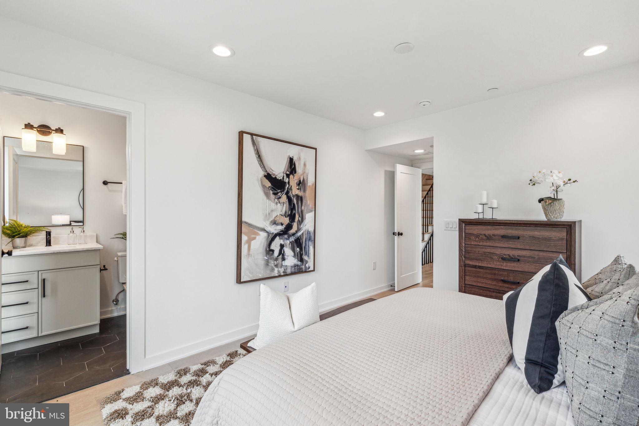 604 Brenna Walk
