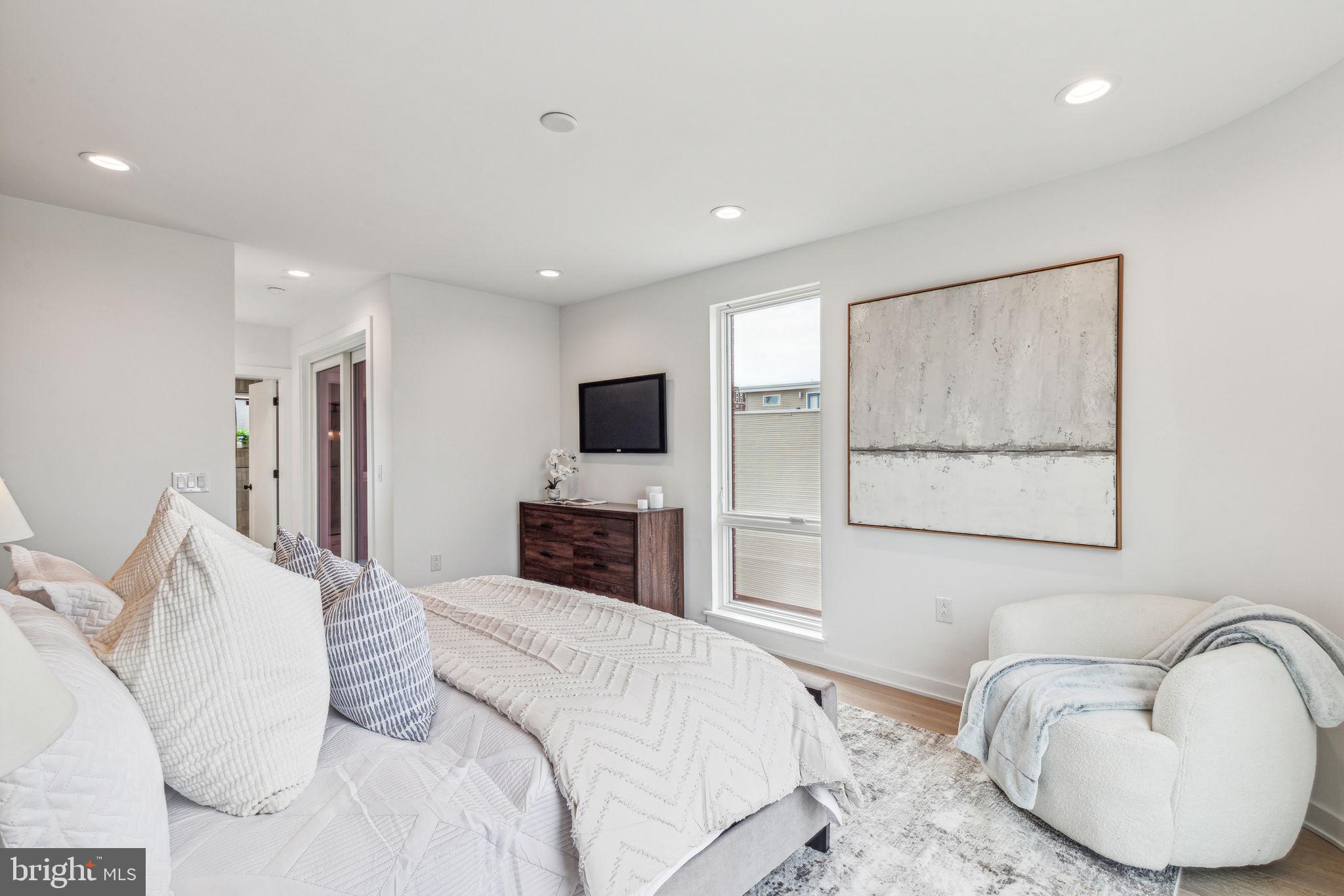 604 Brenna Walk