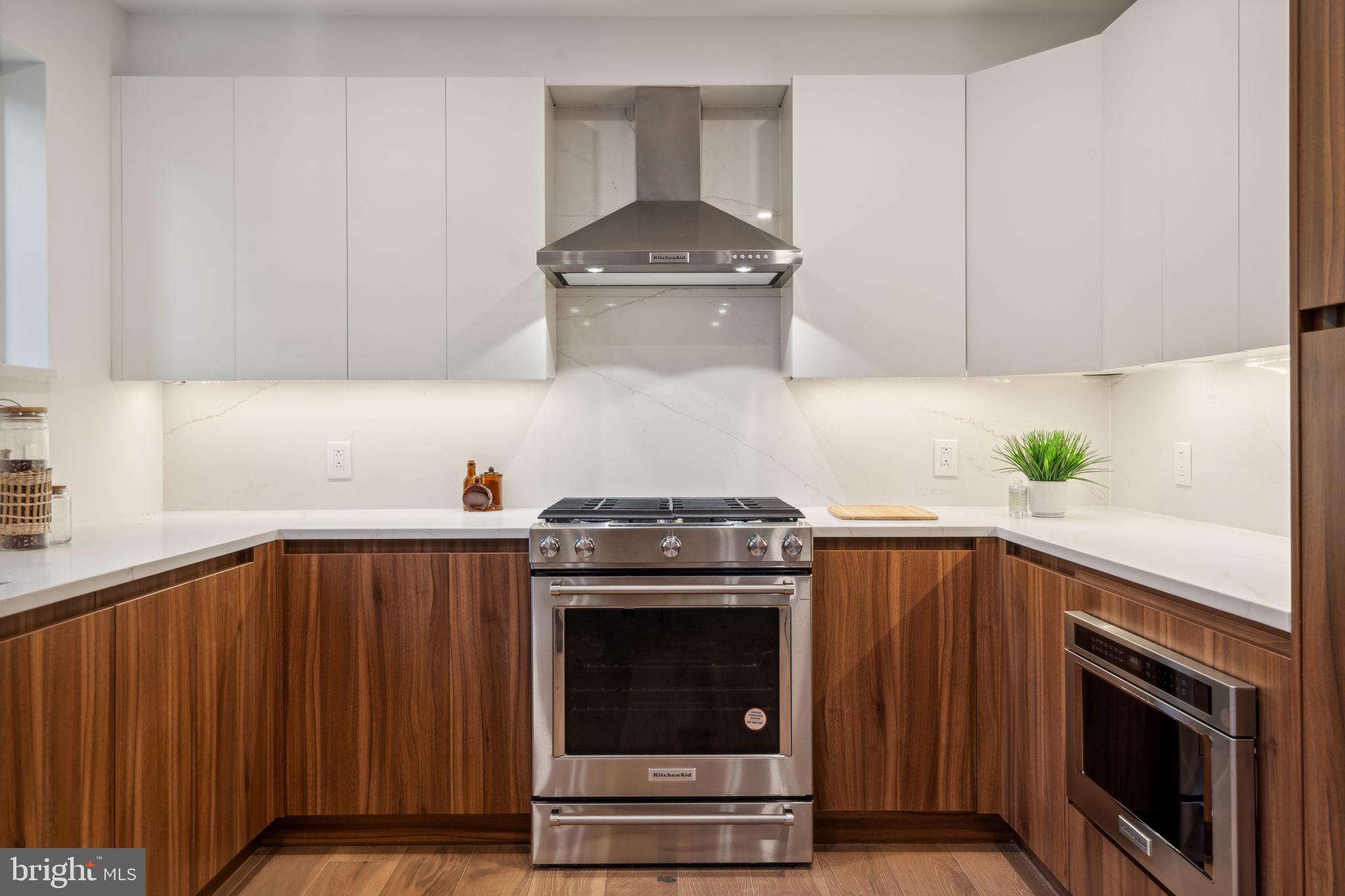 534 N 19th St #Penthouse