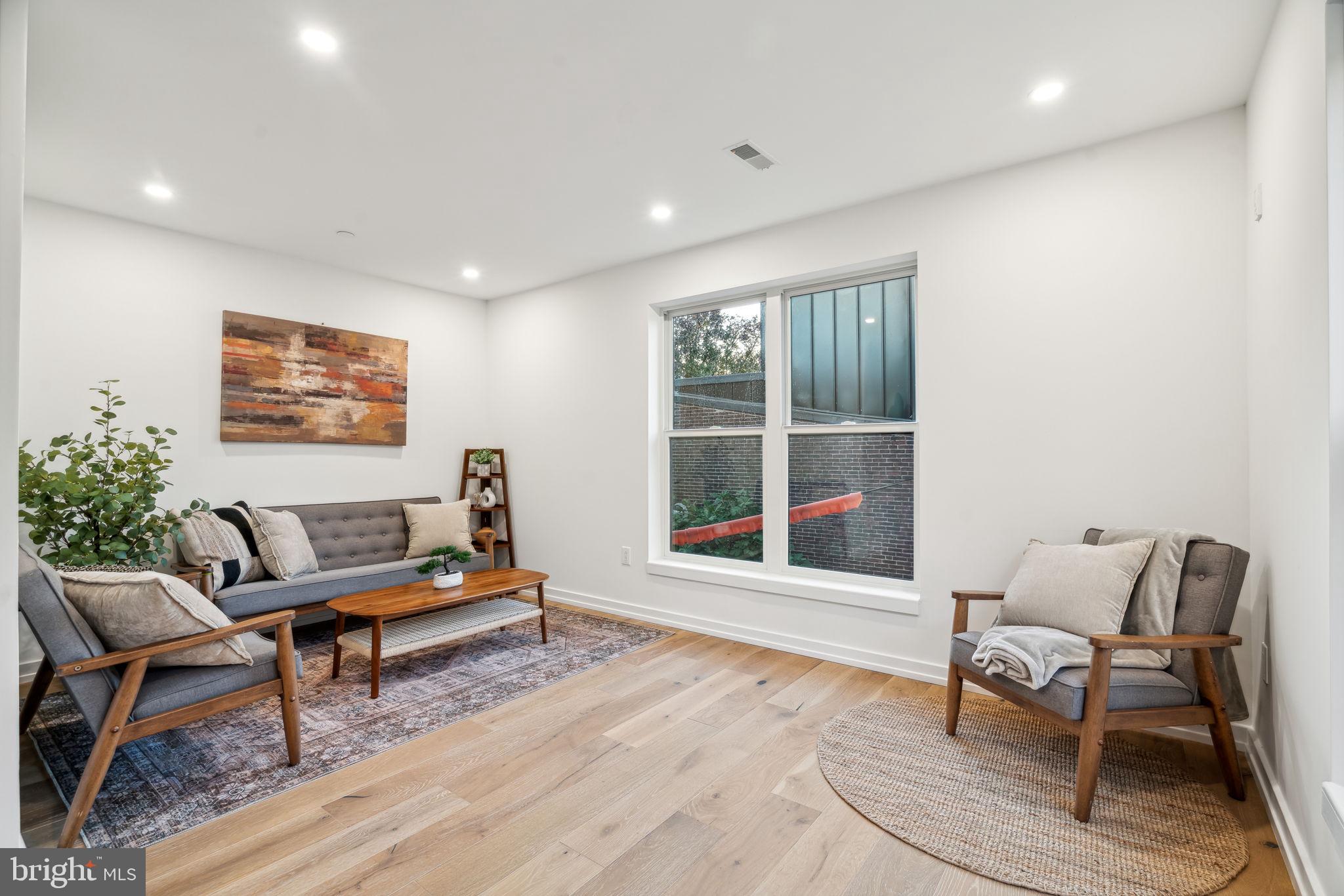 534 N 19th St #Penthouse