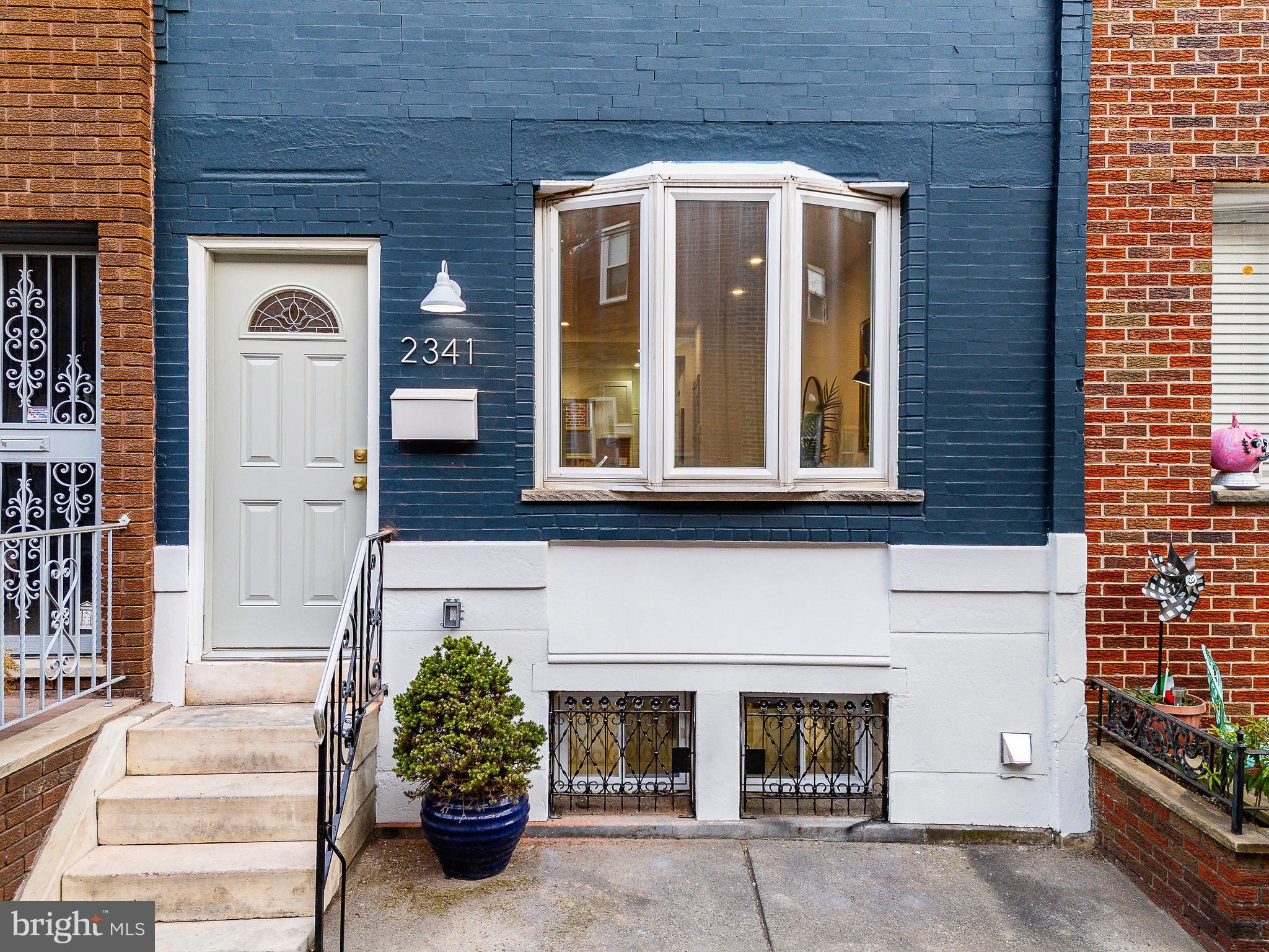 2431 S Rosewood St