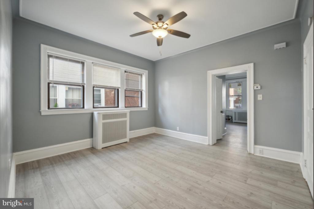 4929 CAMAC Unit: FLR 1