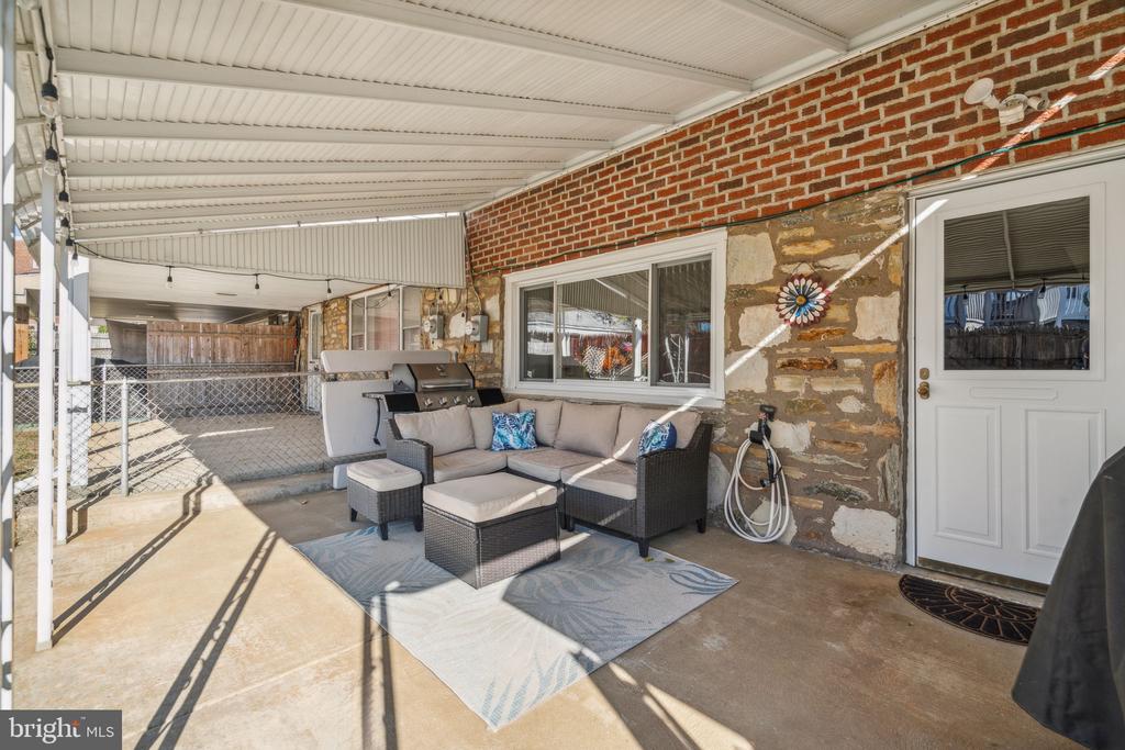 11811 Brandon Rd