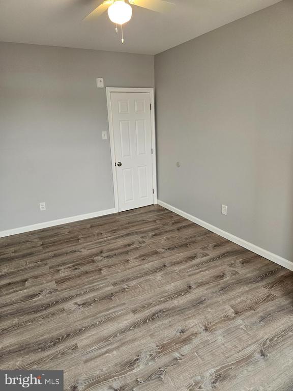 326 ROSELYN STREET Unit: A