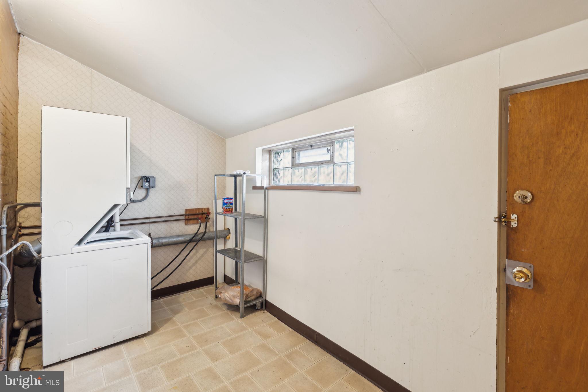 2304 Sepviva St