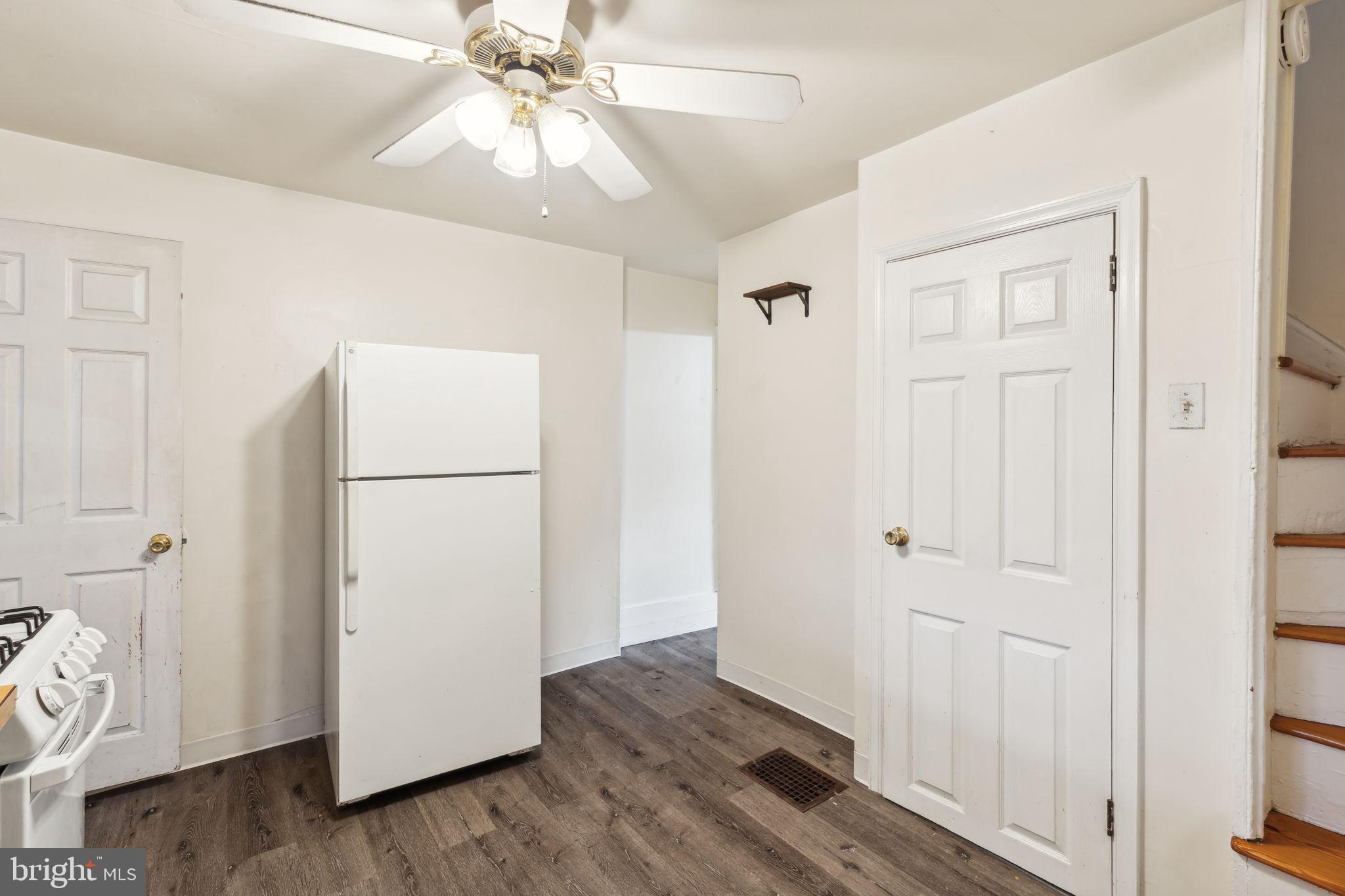 2304 Sepviva St