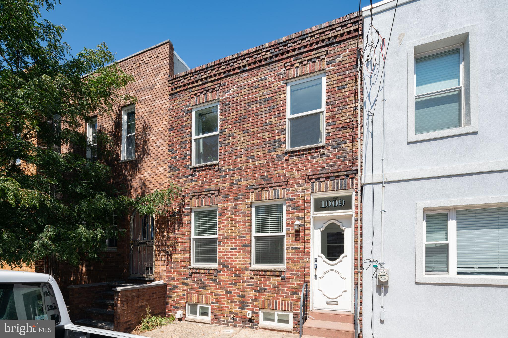 1009 McKean St