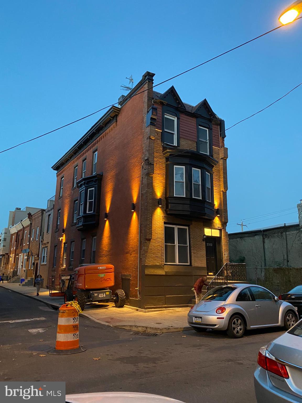 2313 WHARTON ST #1
