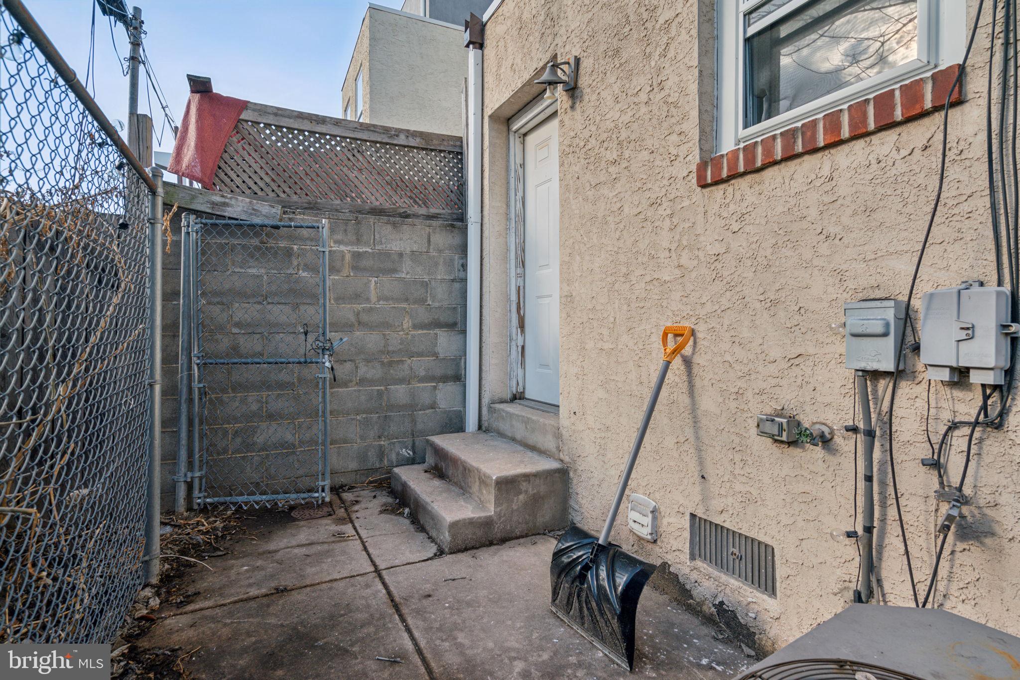 1416 MONTROSE ST