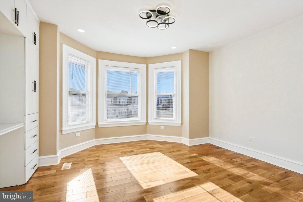5919 COBBS CREEK PARKWAY