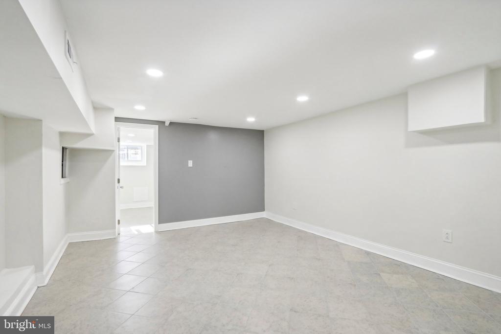 5919 COBBS CREEK PARKWAY