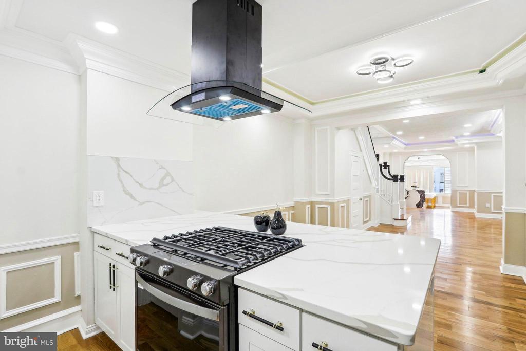 5919 COBBS CREEK PARKWAY