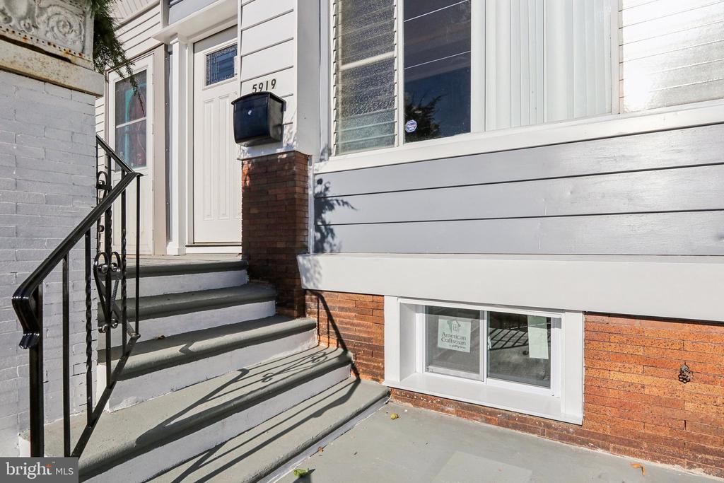 5919 COBBS CREEK PARKWAY