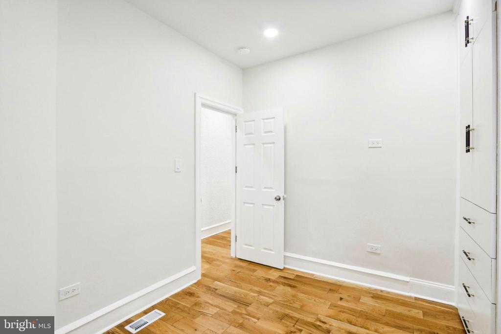 5919 COBBS CREEK PARKWAY