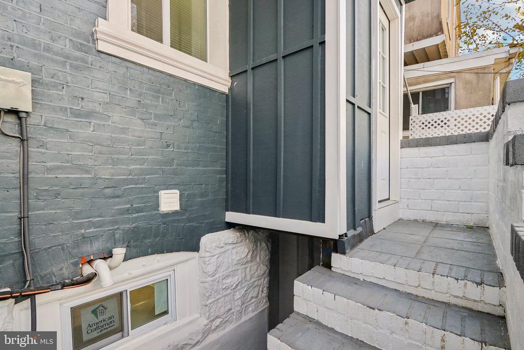 5919 COBBS CREEK PARKWAY