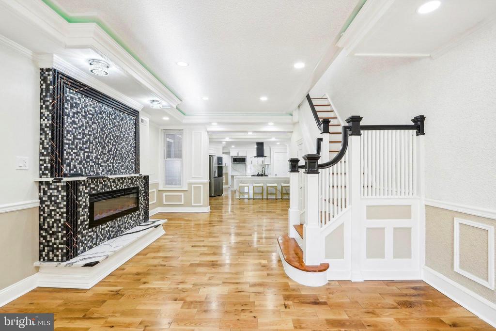 5919 COBBS CREEK PARKWAY
