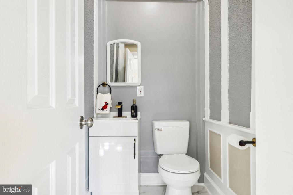 5919 COBBS CREEK PARKWAY