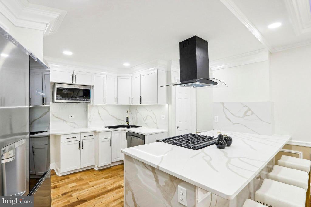 5919 COBBS CREEK PARKWAY