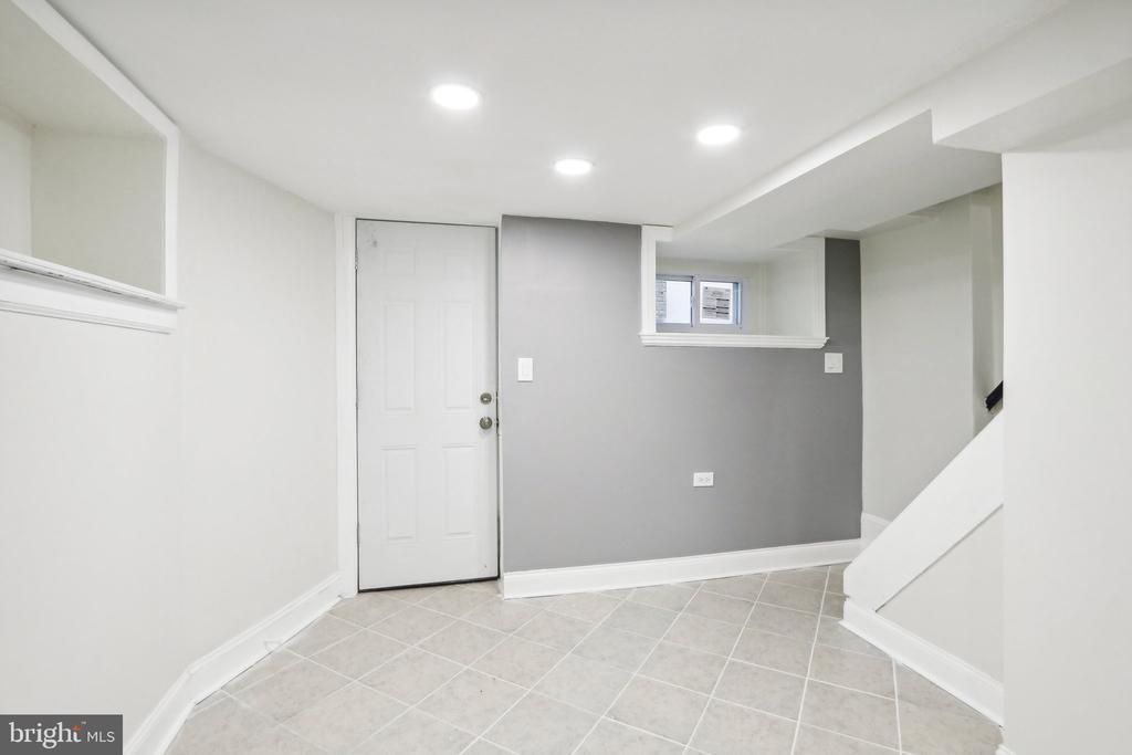 5919 COBBS CREEK PARKWAY