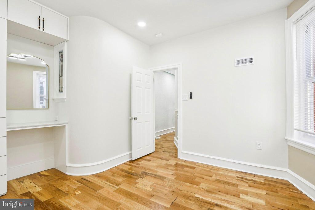 5919 COBBS CREEK PARKWAY