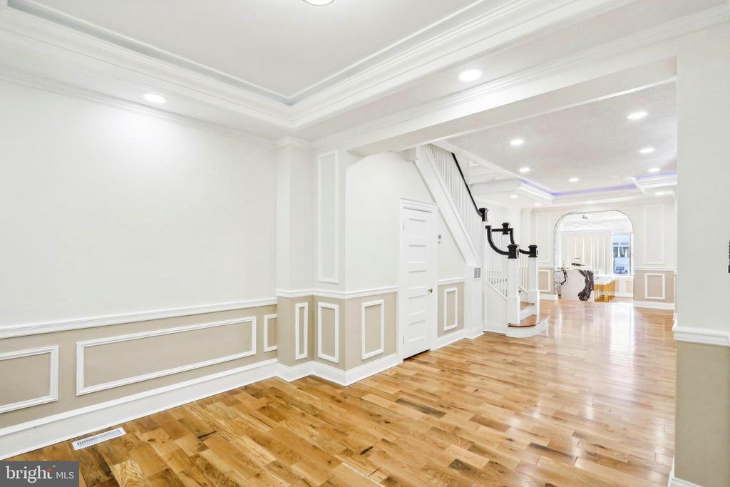 5919 COBBS CREEK PARKWAY