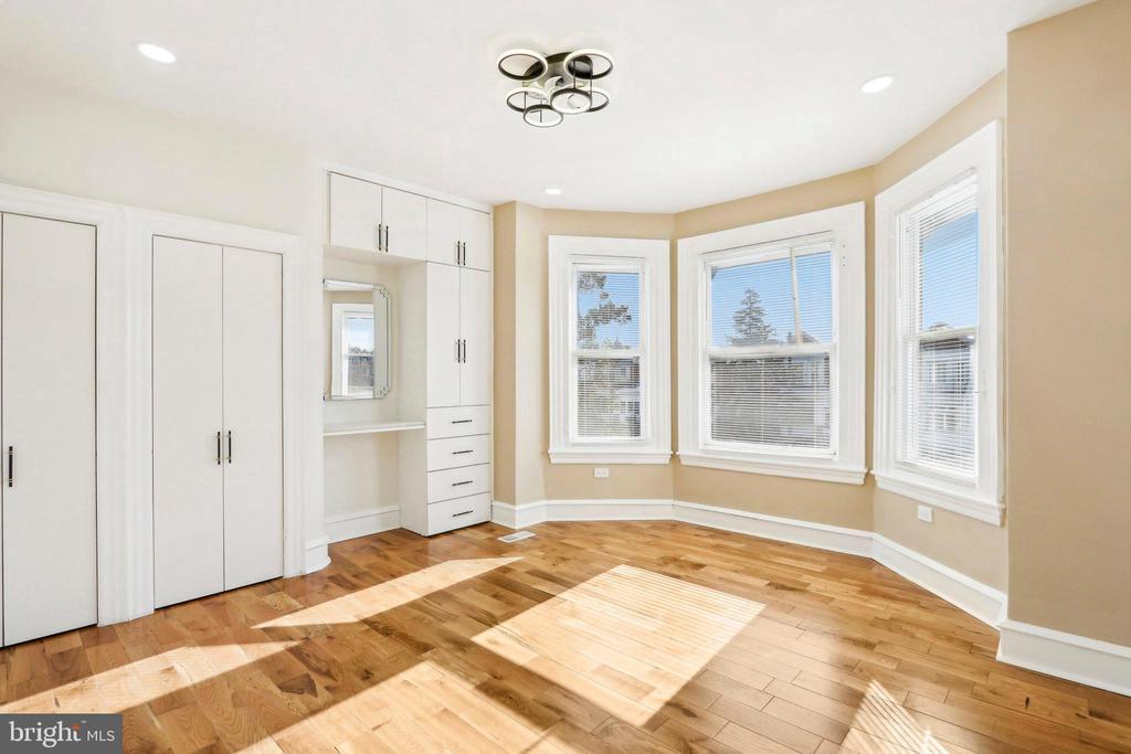 5919 COBBS CREEK PARKWAY