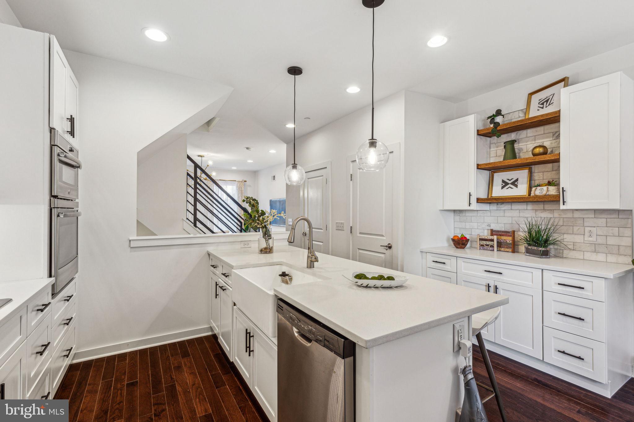 159 E Allen St #2