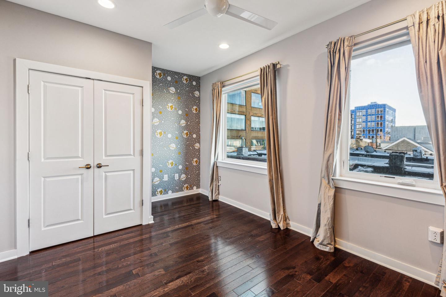159 E Allen St #2