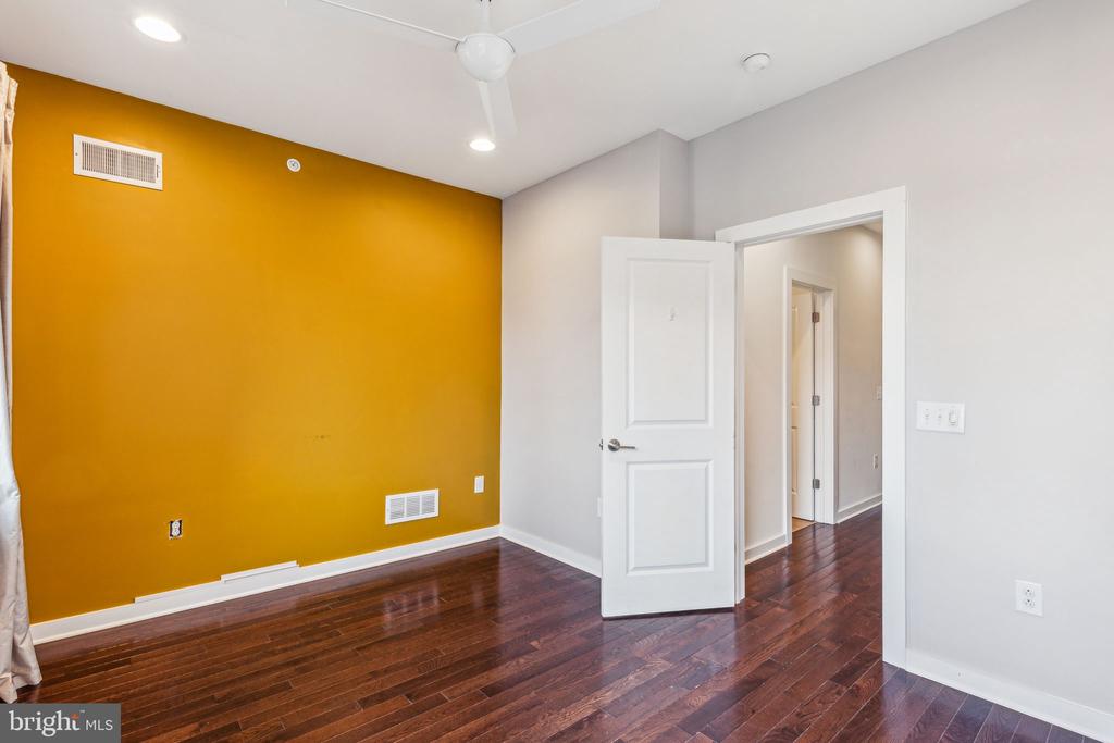 159 E Allen St #2