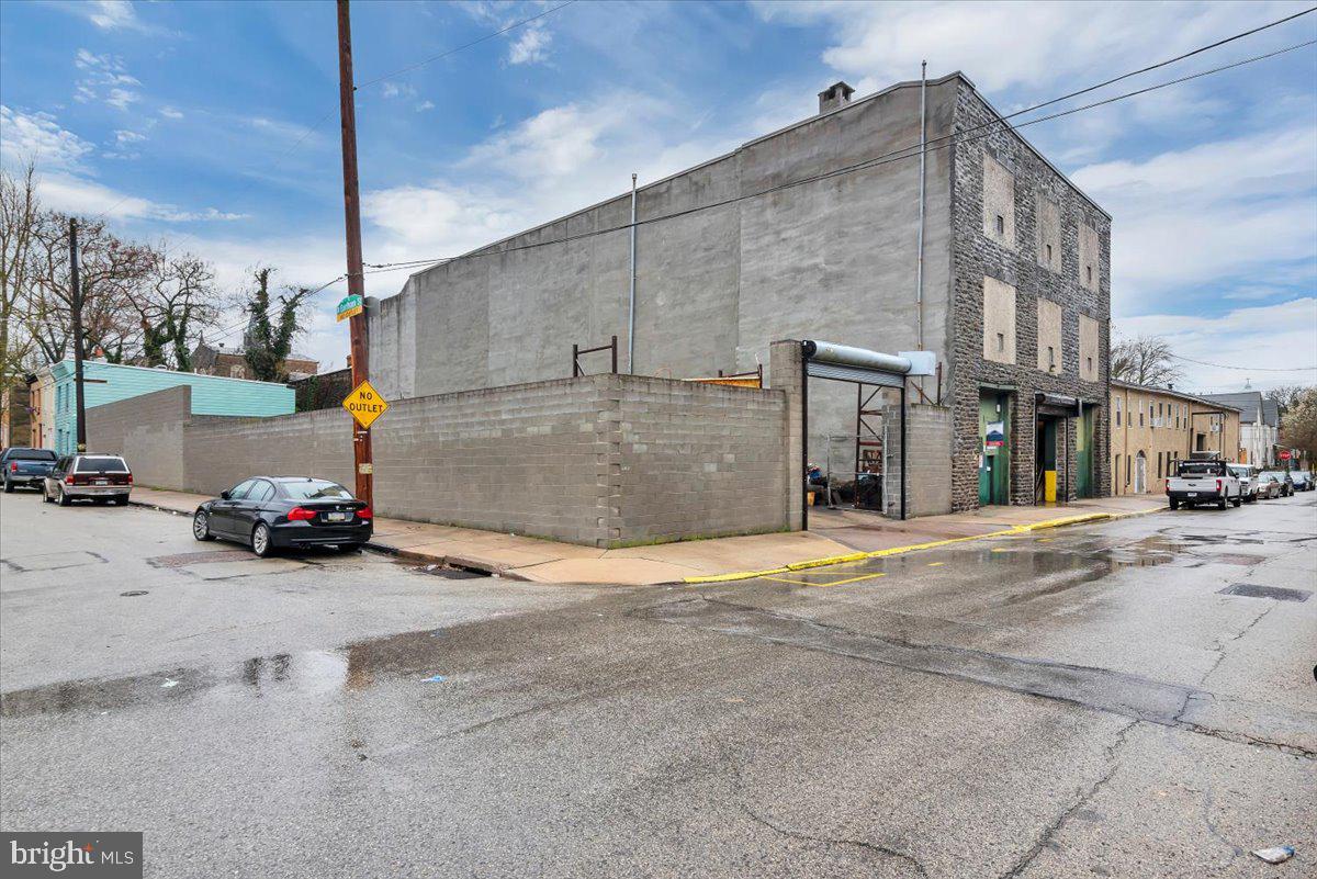 5416-22 Lena St