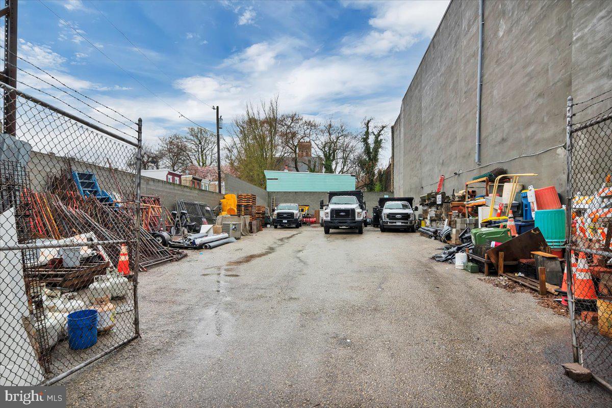 5416-22 Lena St