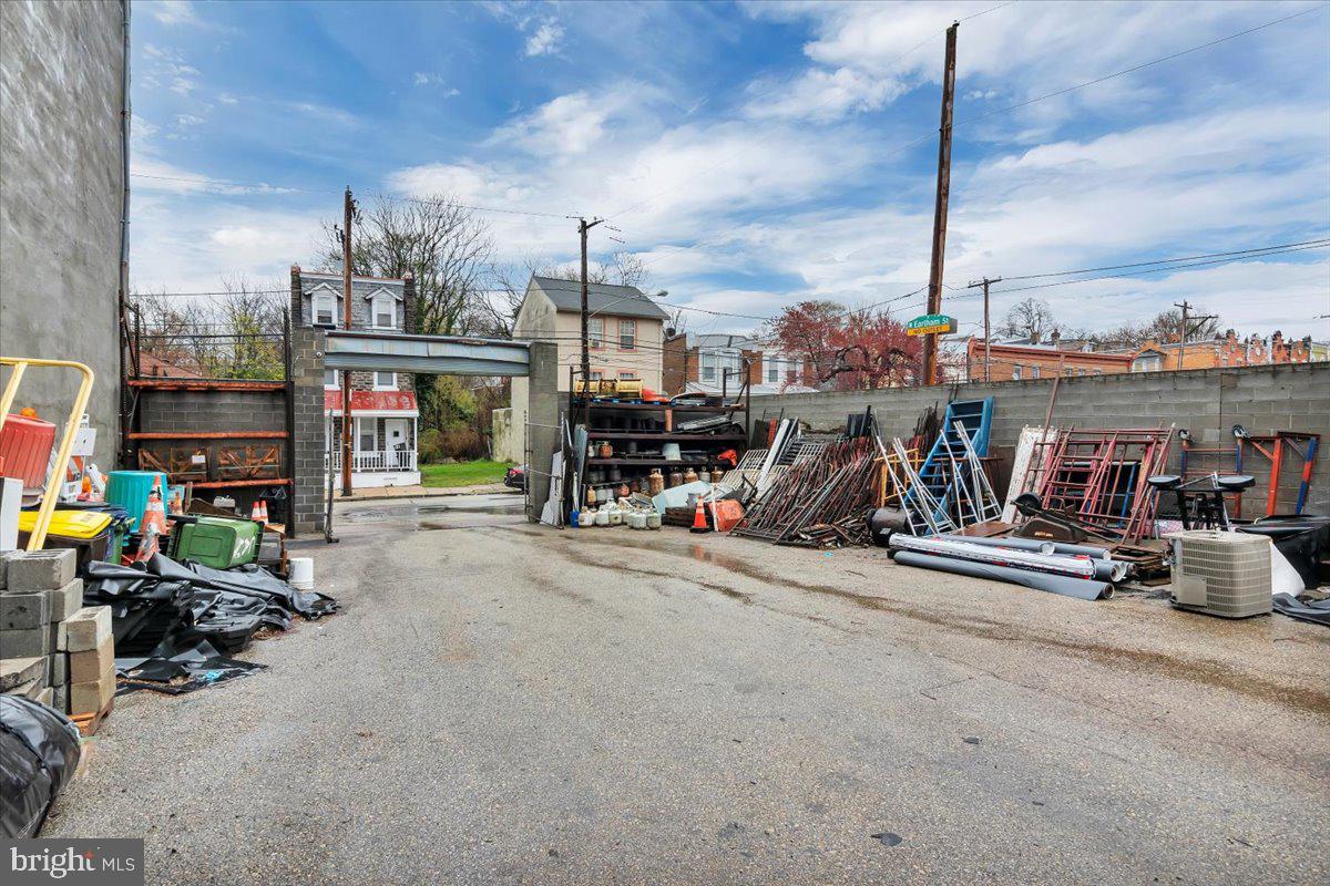 5416-22 Lena St