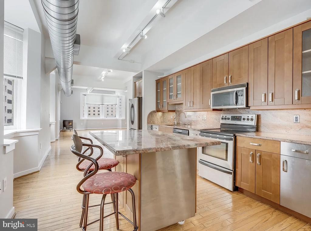201 N BROAD ST #3
