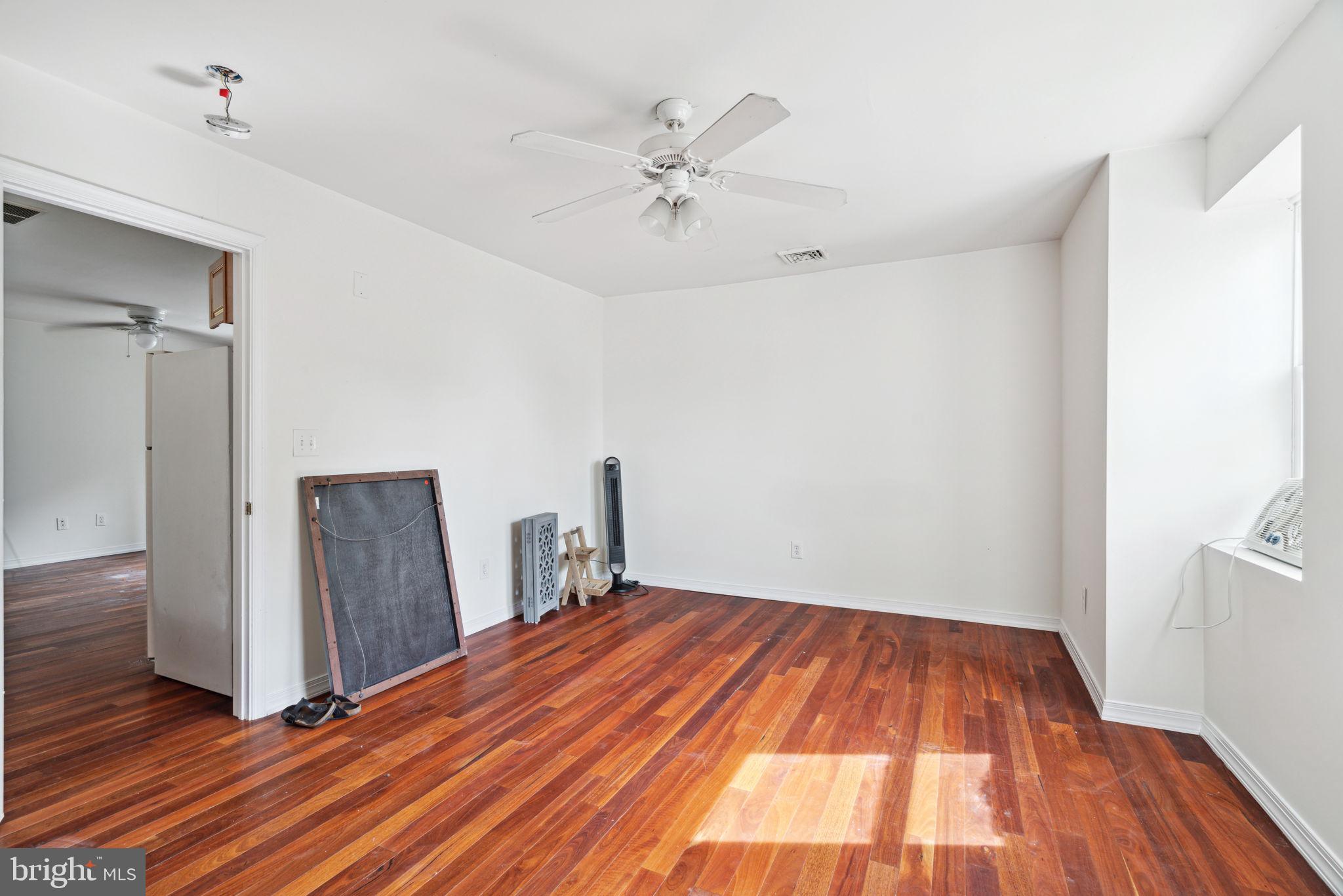 4841 Walton Ave