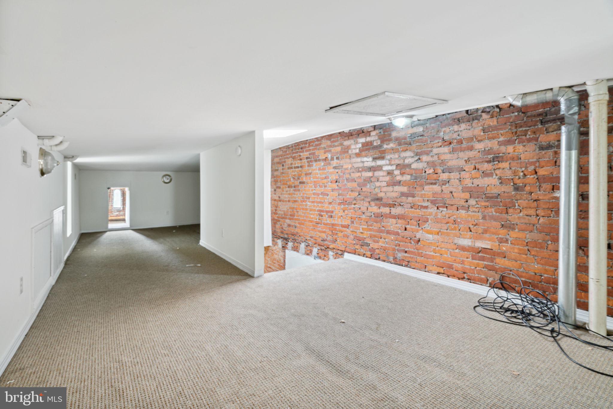 4841 Walton Ave