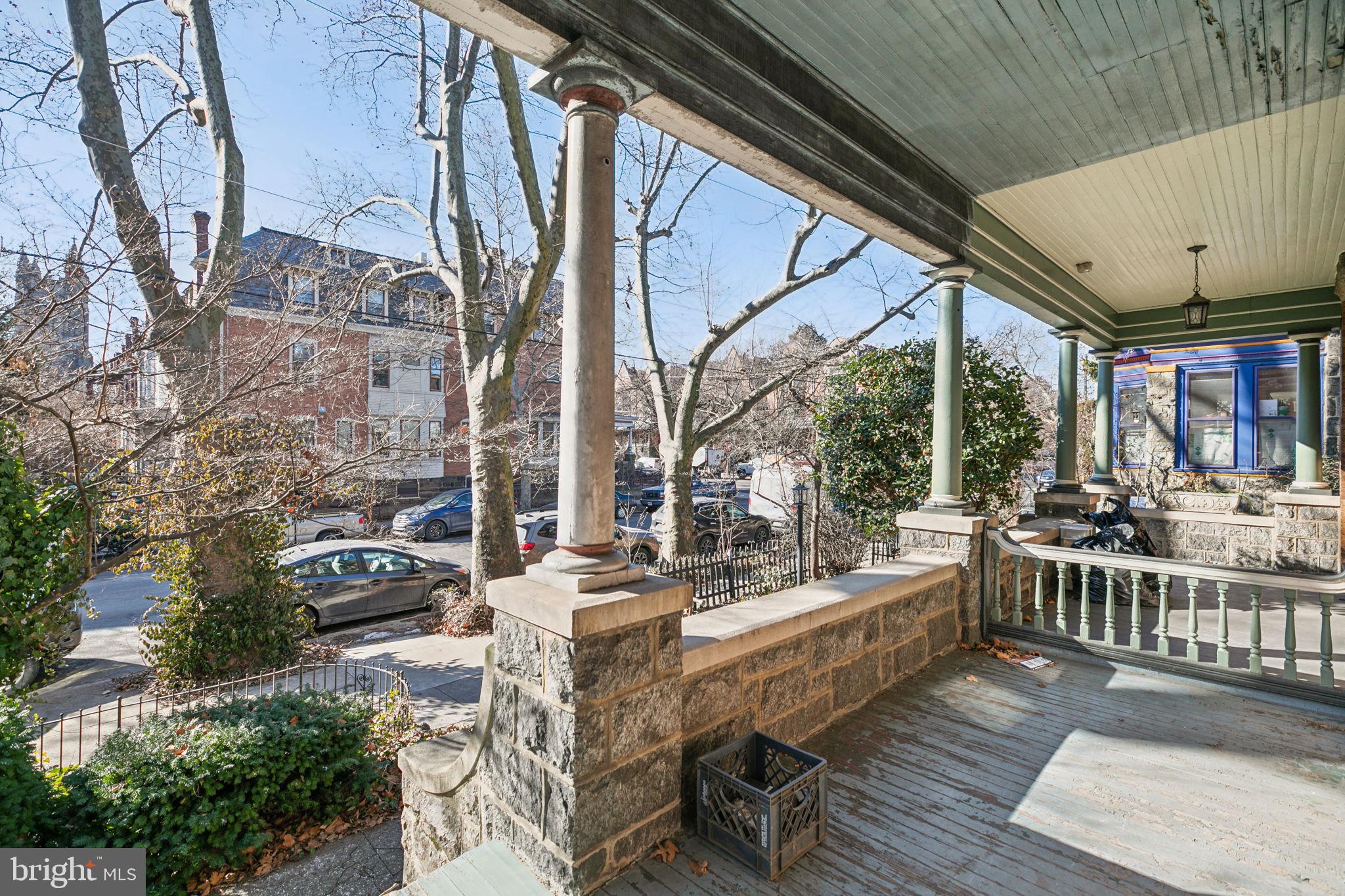 4733 Cedar Ave