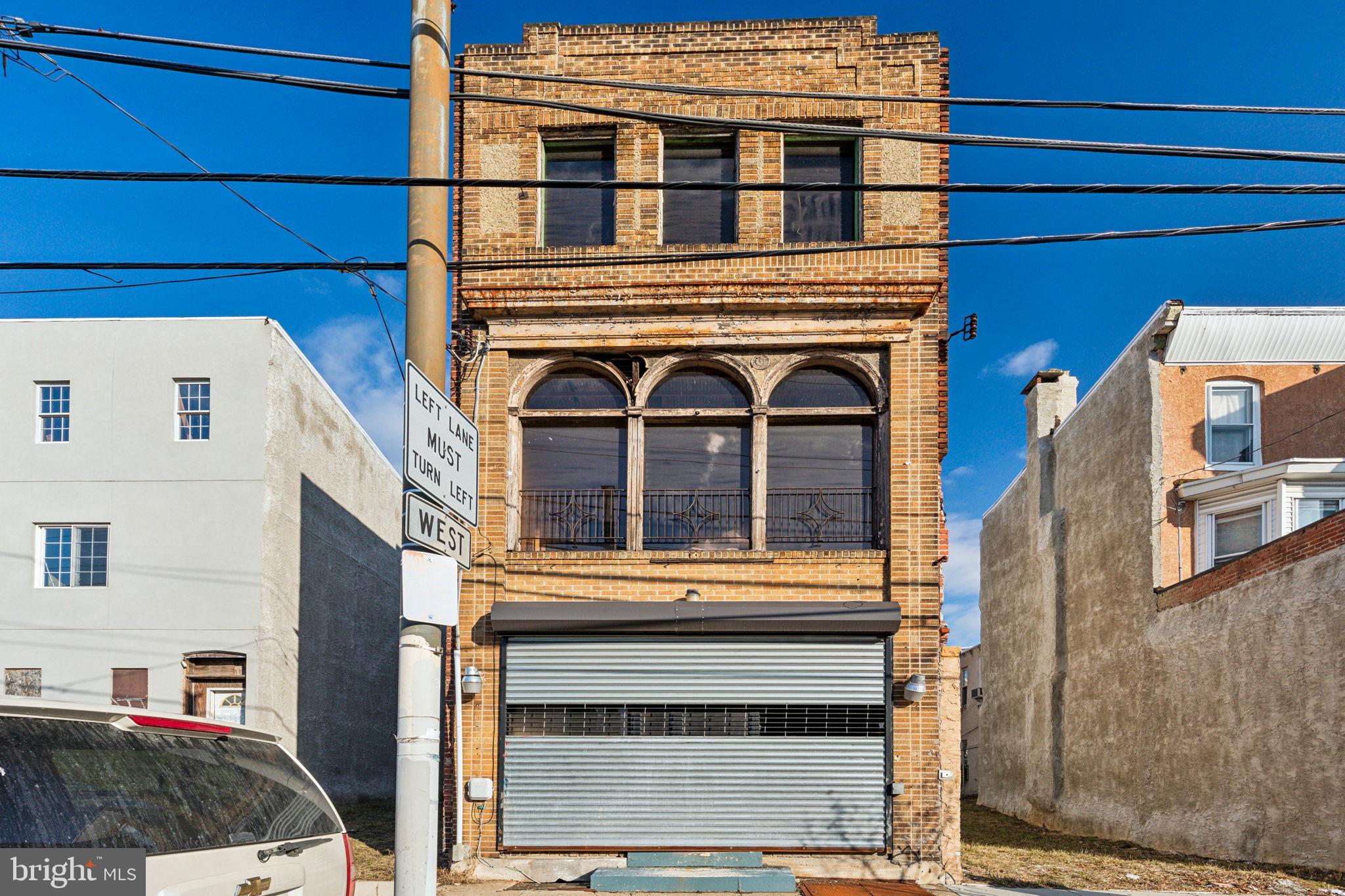 4035 W Girard Ave